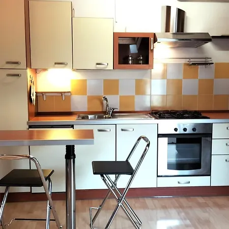 Casa Maffi Con Terrazzo In Centro Citta