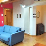 Casa Maffi Con Terrazzo E Box Auto In Centro Citta * Verona